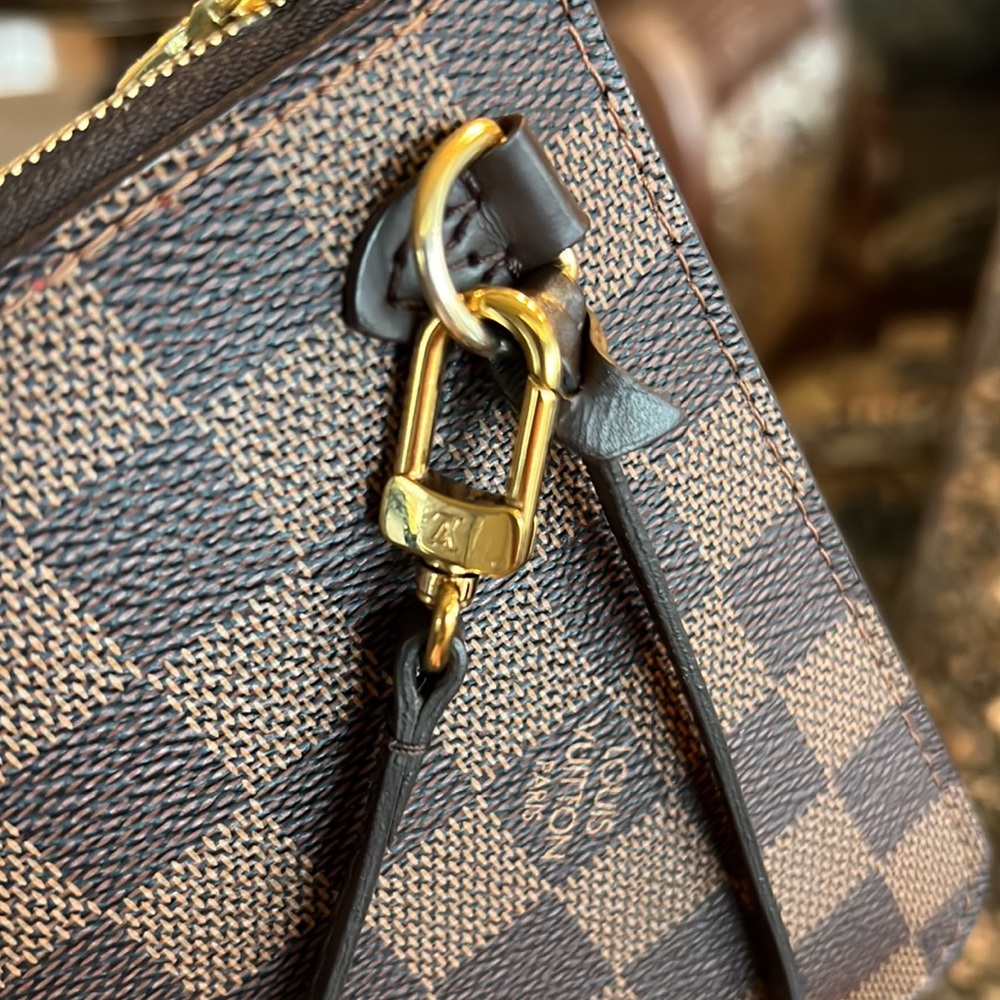 Sold!❤️ Louis Vuitton Neverfull Pouch Mm GM Damier Ebene w/Crossbody Hardware - Picture 15 of 16